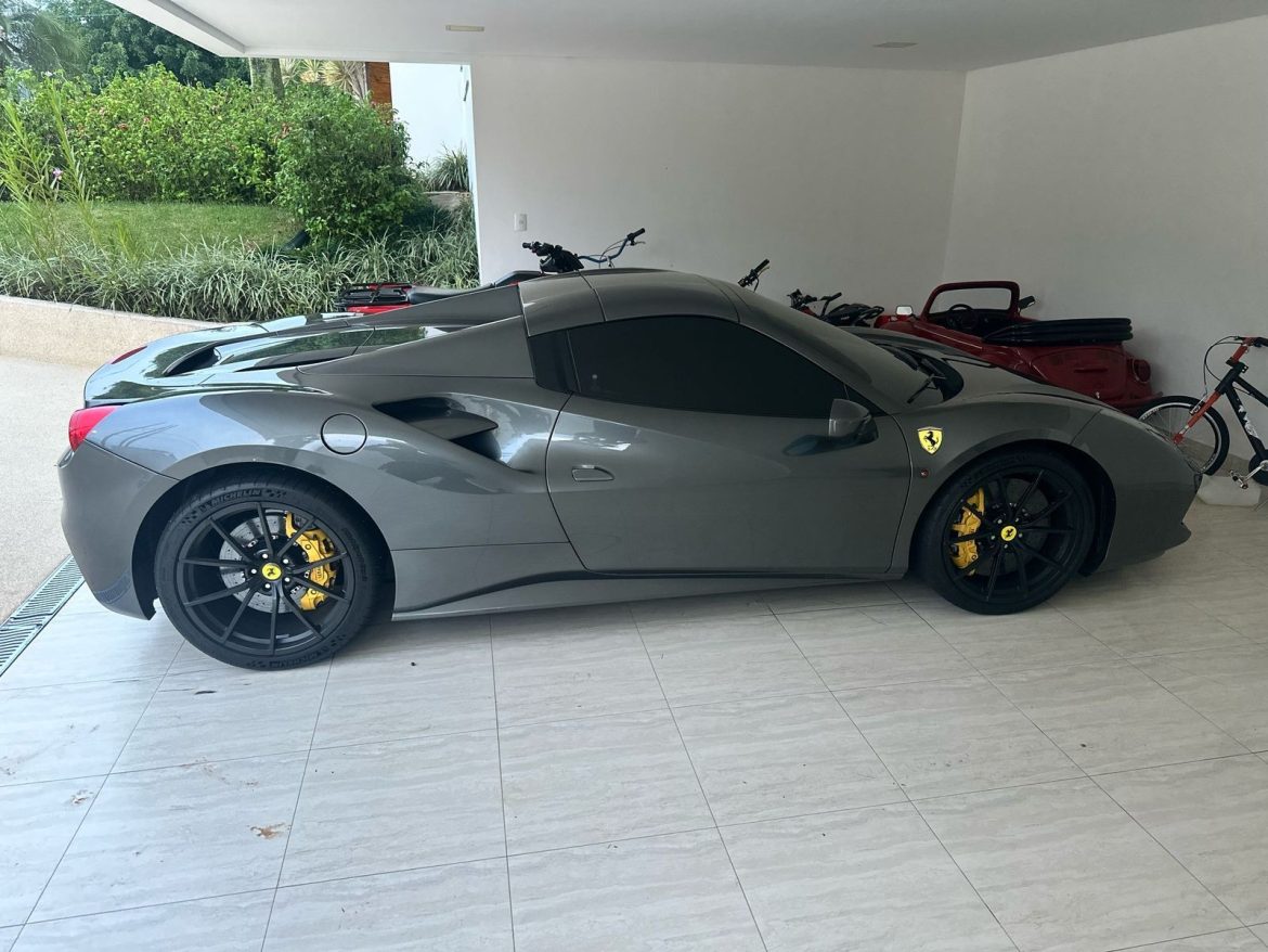 pf-e-gaeco-fazem-operacao-em-4-estados-contra-quadrilha-de-roubo-de-cargas-que-tinha-‘vida-luxuosa’;-ferrari-foi-apreendida