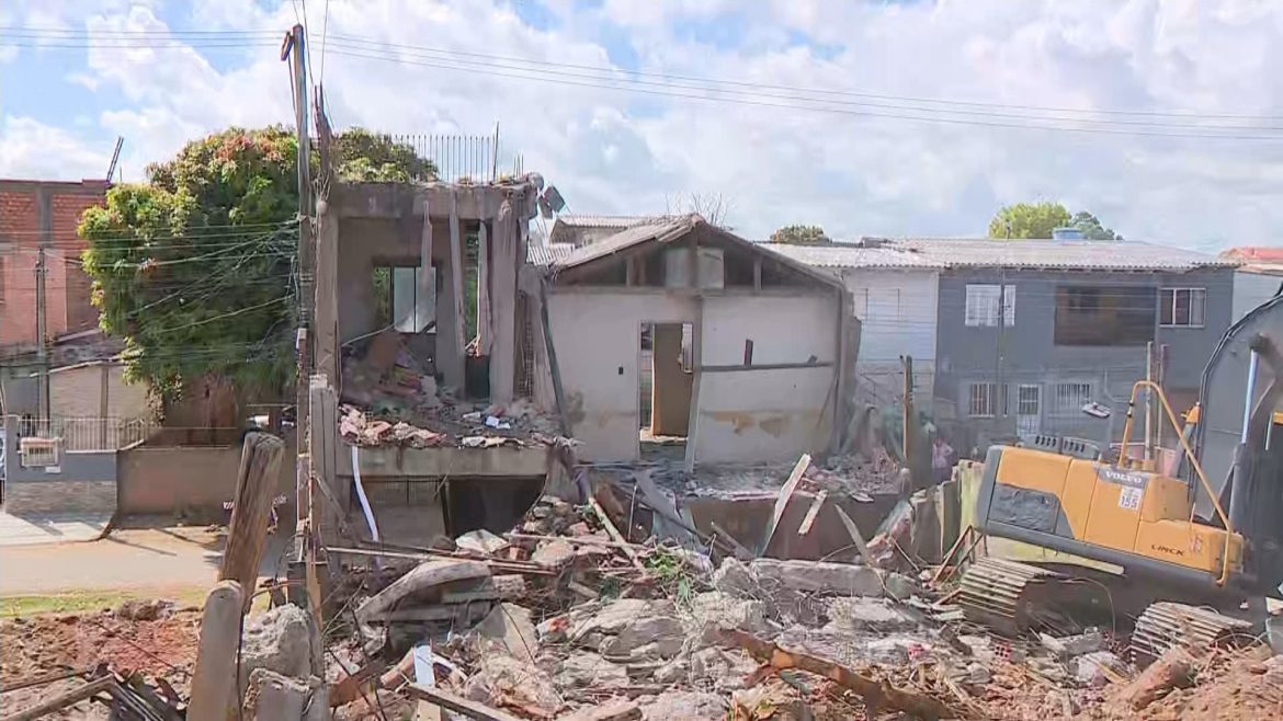 justica-nega-pedido-da-prefeitura-de-porto-alegre-para-retirada-de-familias-que-moram-em-regiao-de-dique-que-rompeu-em-enchente