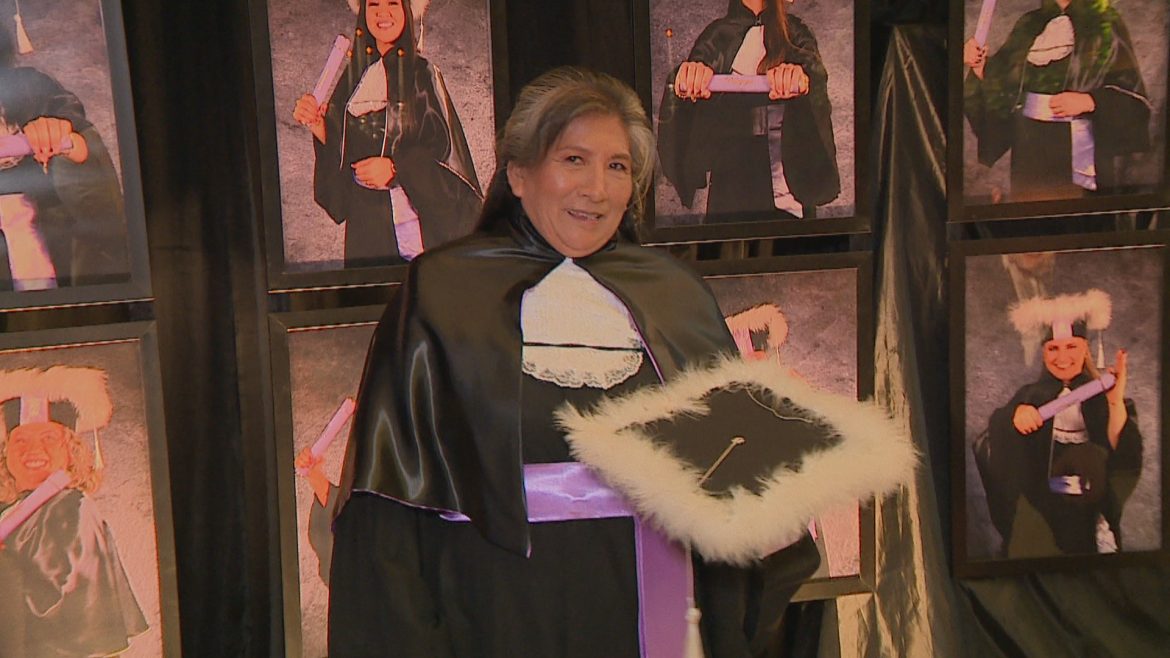 recicladora-argentina-realiza-sonho-de-formatura-em-pedagogia-aos-60-anos-no-rs