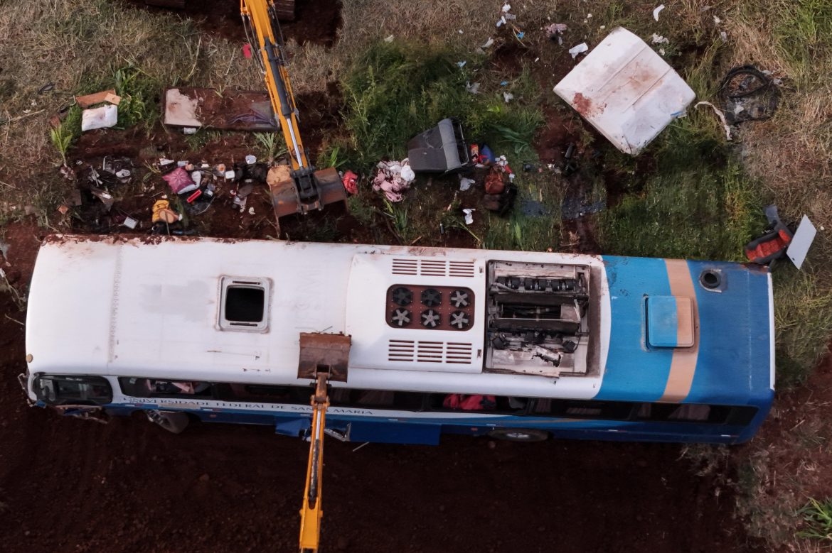 documento-atesta-que-onibus-de-acidente-que-deixou-7-mortos-no-rs-estava-com-manutencao-em-dia