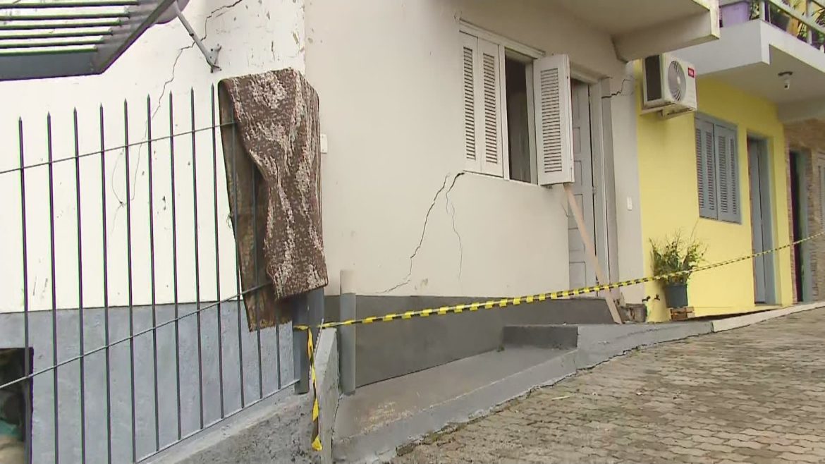 ministerio-publico-arquiva-investigacao-sobre-casas-interditadas-com-risco-de-desabamento-em-caxias-do-sul