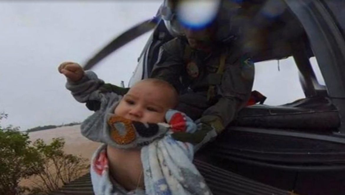 ‘estamos-sem-chao’,-diz-avo-de-bebe-que-morreu-um-ano-apos-resgate-de-helicoptero-durante-enchentes-no-rs