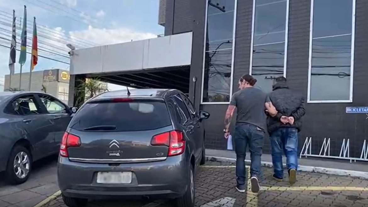 venezuelano-e-preso-preventivamente-no-rs-suspeito-de-estuprar-filha-de-familiar;-menina-teria-produzido-video-para-relatar-abuso,-diz-policia