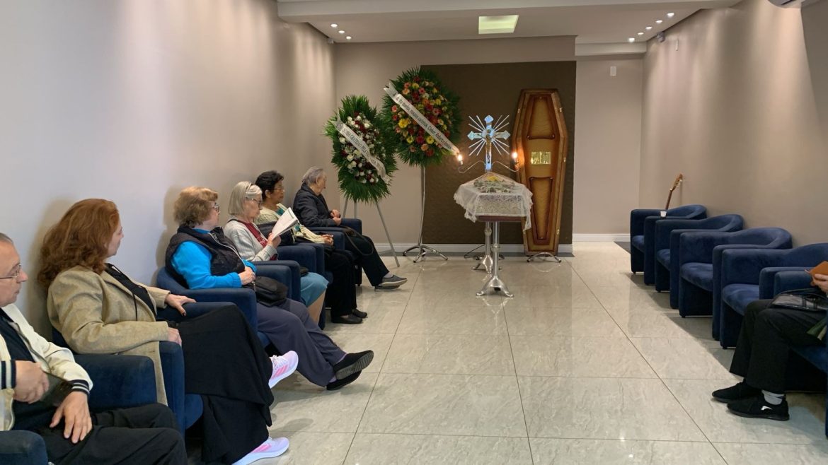 pessoa-mais-velha-do-mundo:-corpo-de-religiosa-que-morreu-aos-116-anos-e-velado-em-porto-alegre