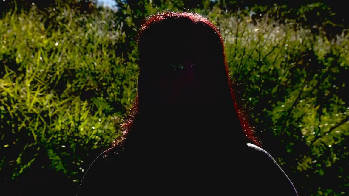 ‘minha-adolescencia-foi-um-inferno’,-diz-vitima-de-homem-preso-por-crimes-sexuais-no-rs;-no-de-casos-investigados-chega-a-158