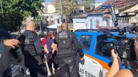 carro-de-goleiro-do-flamengo-e-alvejado-durante-tentativa-de-assalto-no-rio