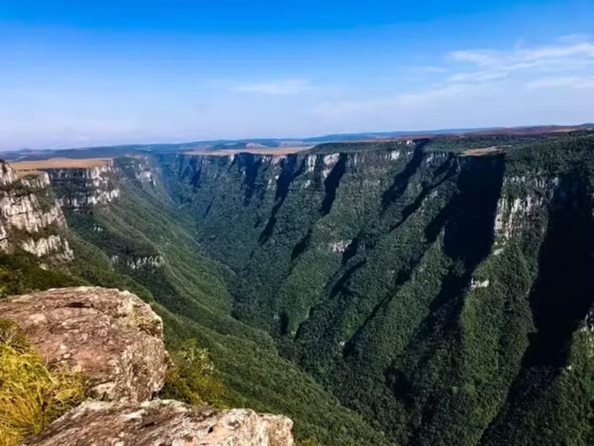 temperatura-abaixo-de-zero,-nevoeiro-e-acesso-dificil:-medico-detalha-resgate-de-corpo-de-menina-que-caiu-de-canion
