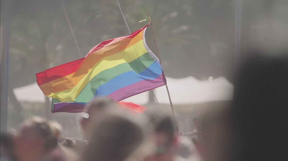 parada-de-luta-lgbt+-de-porto-alegre-acontece-neste-domingo,-na-redencao