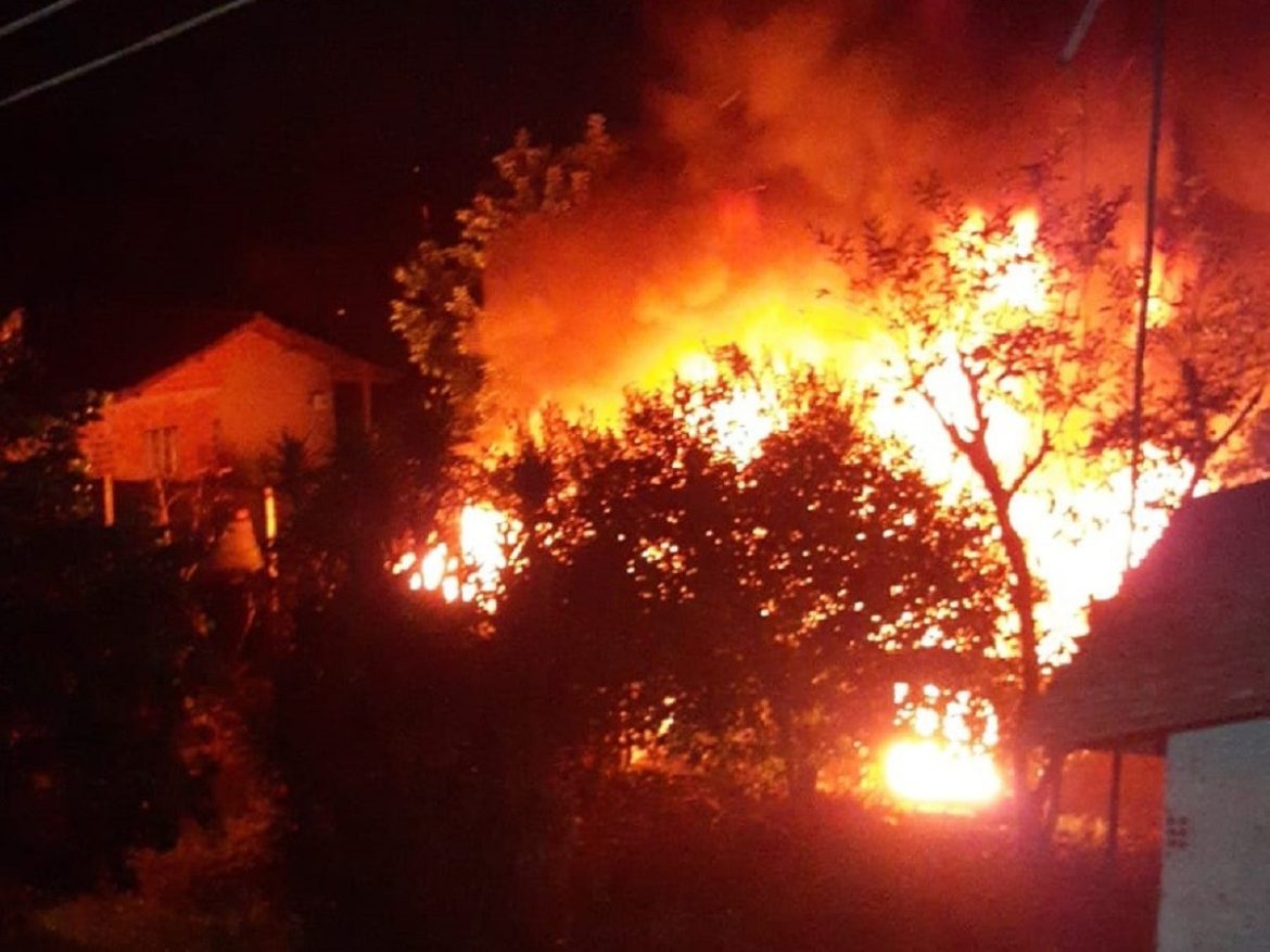 incendio-atinge-residencia-em-estancia-velha,-informa-corpo-de-bombeiros
