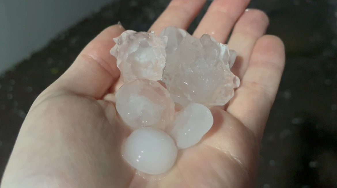 granizo,-chuva-e-vento-de-ate-90-km/h:-previsao-indica-possibilidade-de-tornado-e-microexplosao-apos-virada-no-tempo-no-rs