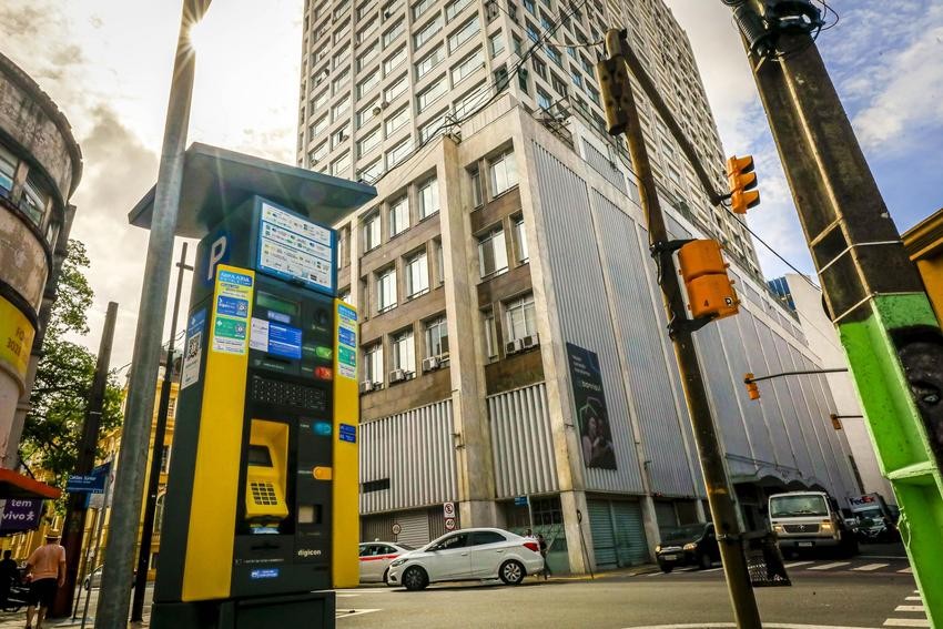 estacionamento-rotativo-em-porto-alegre:-veja-enderecos-e-como-pagar