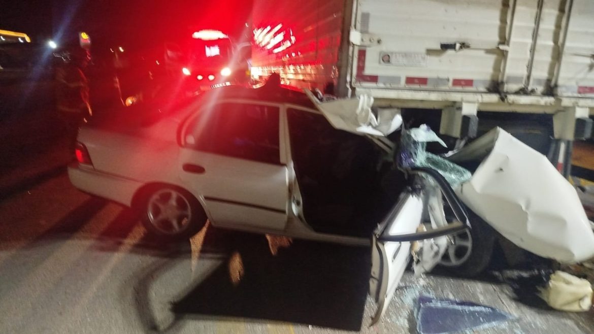 adolescente-morre-ao-bater-carro-roubado-durante-fuga-apos-assalto-em-soledade,-diz-policia