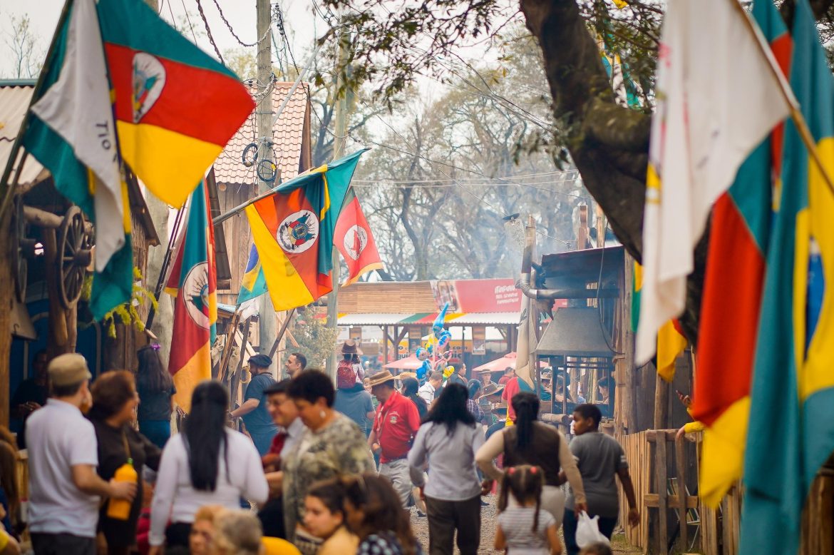 acampamento-farroupilha-2025:-tudo-que-voce-precisa-saber-sobre-a-43a-edicao-do-evento