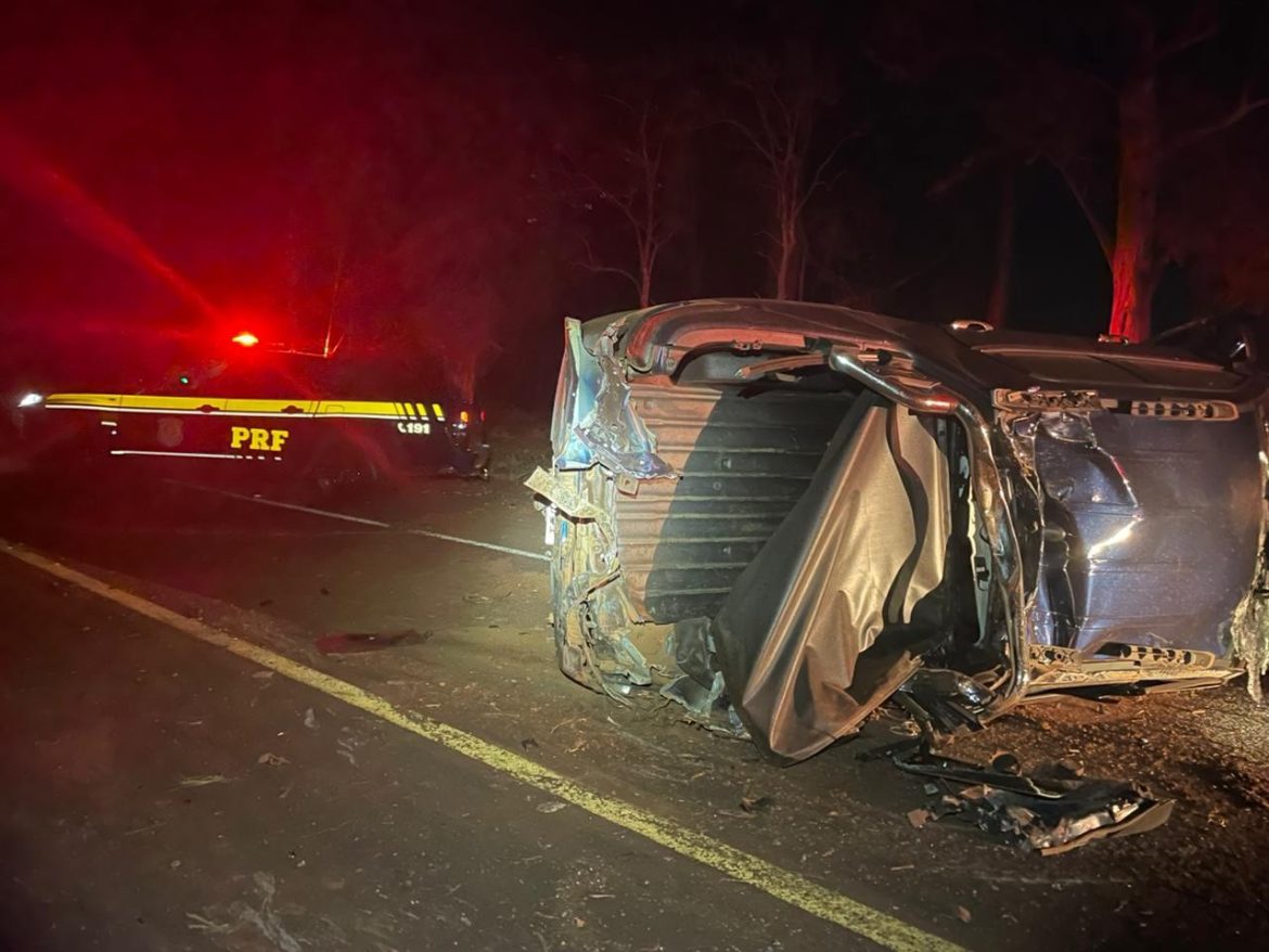 adolescente-de-14-anos-dirige-caminhonete,-sofre-acidente-e-fica-ferido-na-br-285,-diz-prf