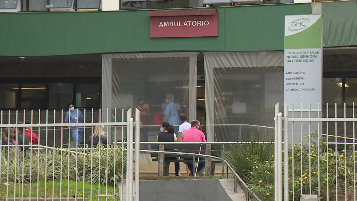 hospital-de-porto-alegre-confirma-morte-por-covid-19-durante-surto-da-doenca;-mais-de-60-pacientes-estao-com-o-virus