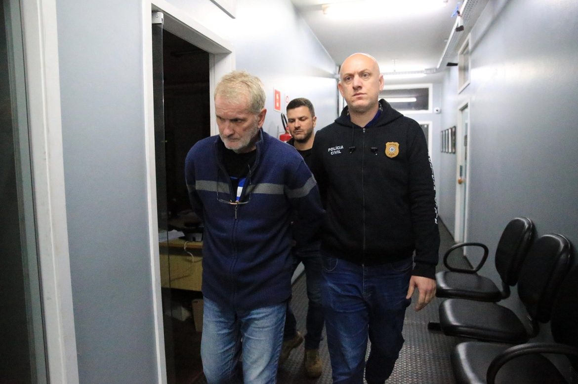 caso-da-mala:-suspeito-de-esquartejar-mulher-e-espalhar-partes-do-corpo-por-porto-alegre-sera-interrogado-nesta-quarta,-diz-policia