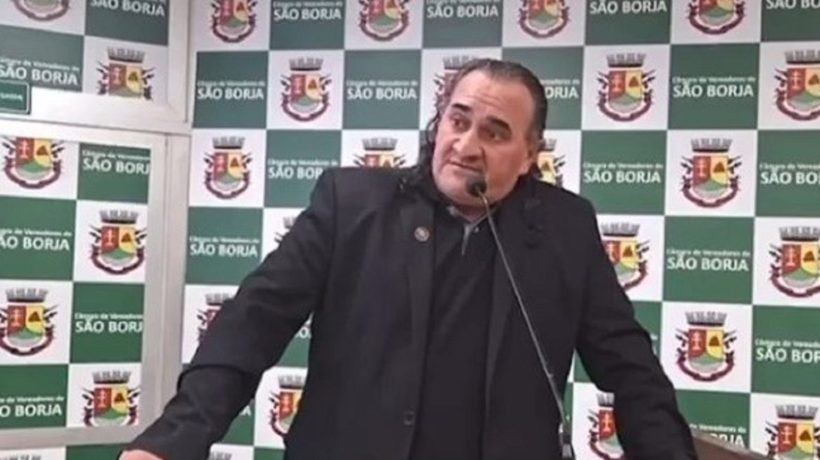 ‘pegar-cabeca-de-morto-para-fazer-feitico’,-diz-vereador-do-rs-ao-relacionar-vandalismo-com-pratica-umbandista;-policia-investiga