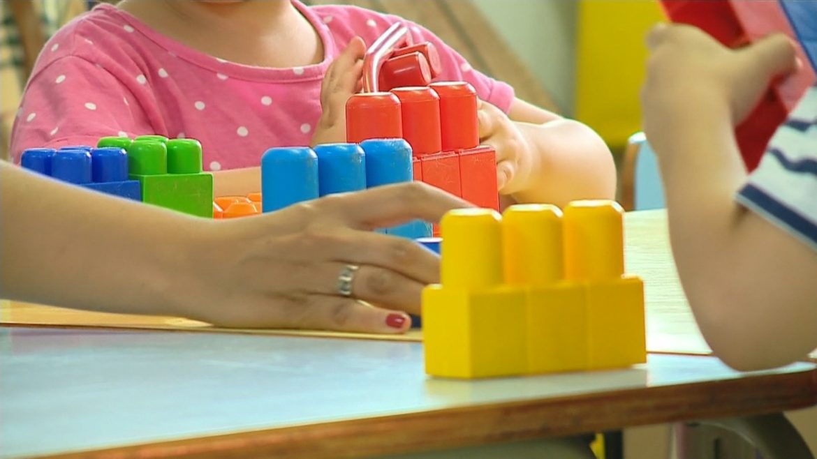 mensalidade-de-escolas-privadas-vai-ficar-9,15%-mais-cara-no-rs-em-2026,-diz-pesquisa