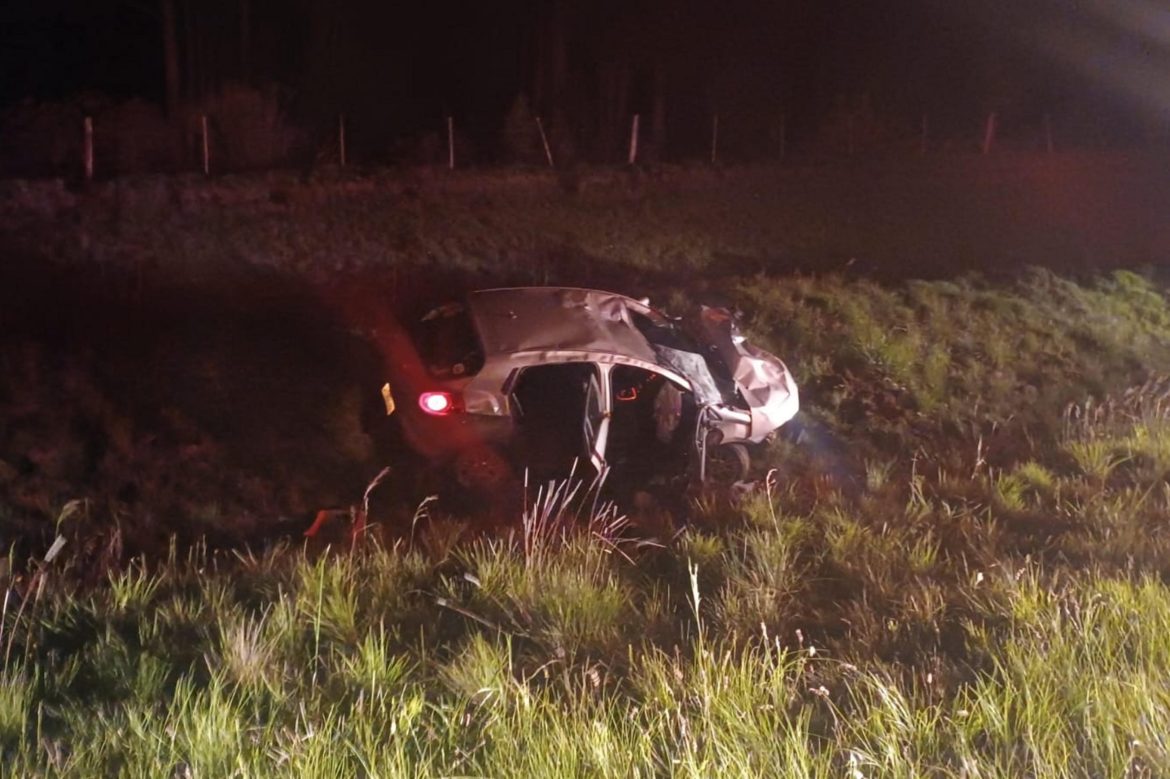 colisao-frontal-entre-carro-e-moto-mata-tres-e-deixa-dois-feridos-na-ers-020,-em-sao-francisco-de-paula