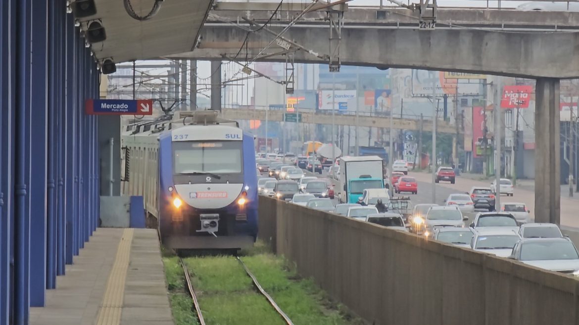 idosa-e-arrastada-por-trem-e-fica-gravemente-ferida-no-rs