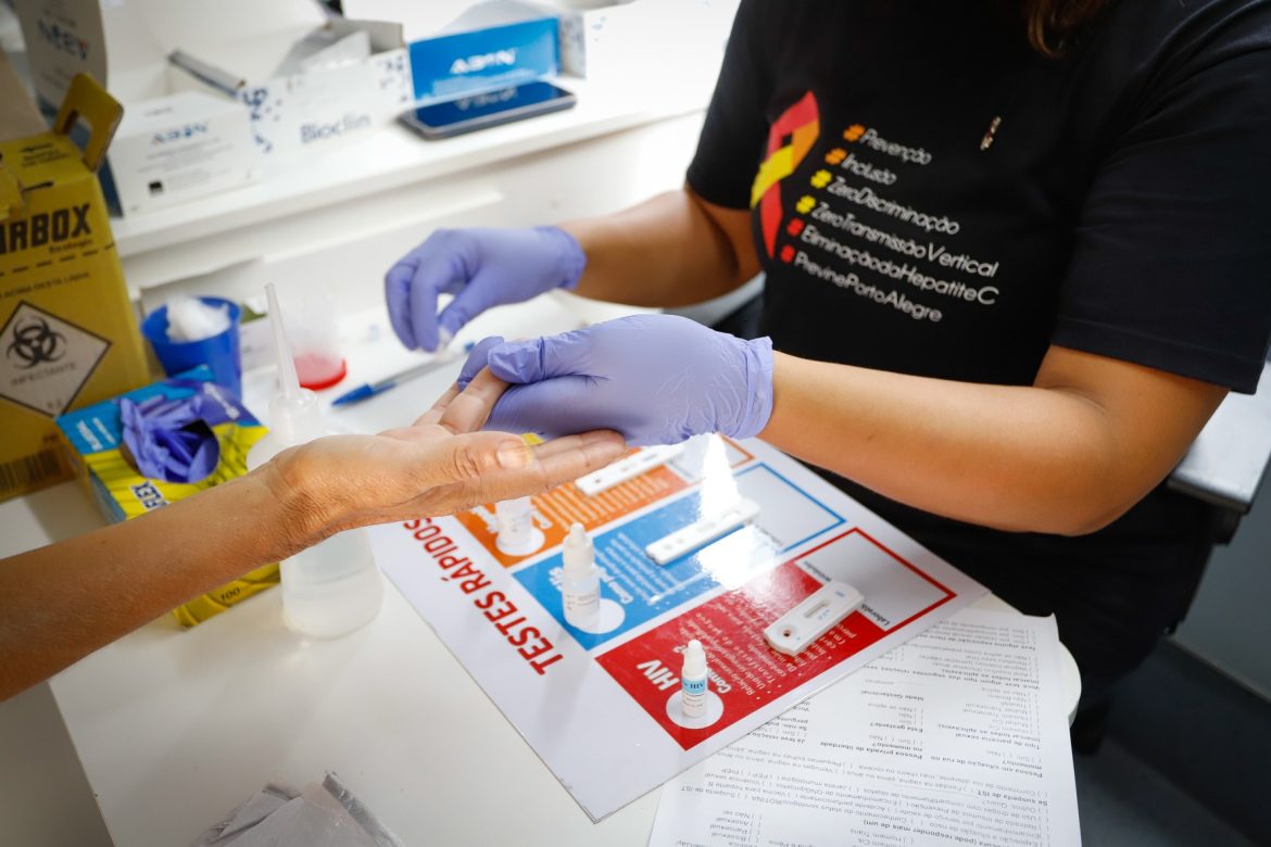 entenda-por-que-porto-alegre-lidera-mortalidade-por-aids-entre-capitais-e-busca-eliminar-transmissao-vertical