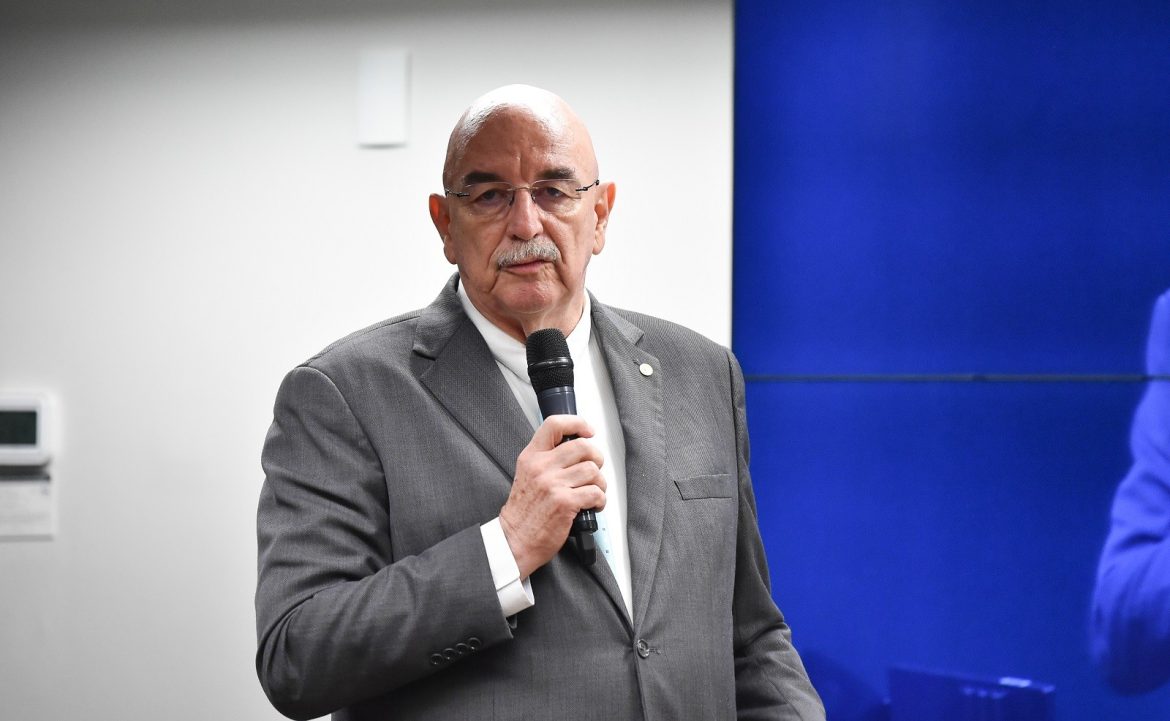 deputado-osmar-terra-diz-que-voto-contra-pl-da-dosimetria-foi-forma-de-protesto:-‘a-favor-de-anistia-ampla,-geral-e-irrestrita’