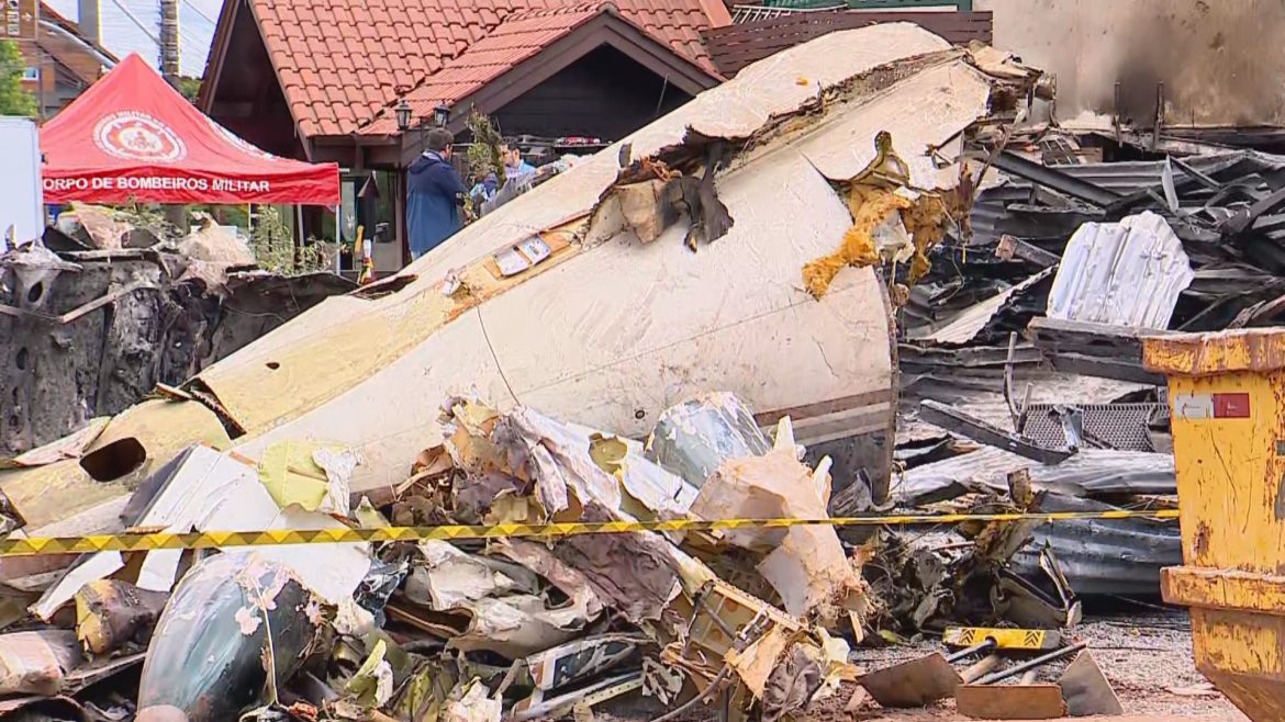 queda-de-aviao-em-gramado:-investigacao-sobre-acidente-que-matou-11-completa-um-ano-sem-conclusoes