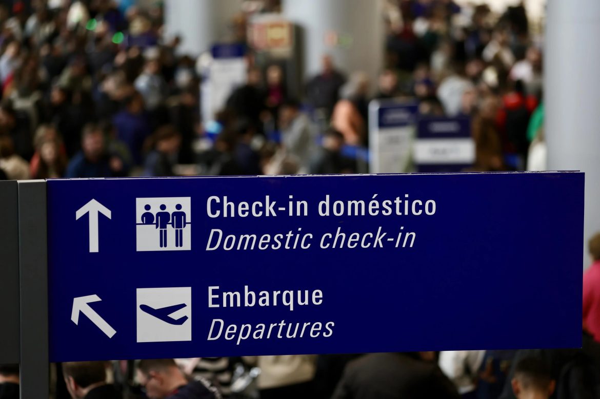 mau-tempo-em-sao-paulo-causa-atraso-e-cancelamento-de-voos-em-aeroportos-do-rs