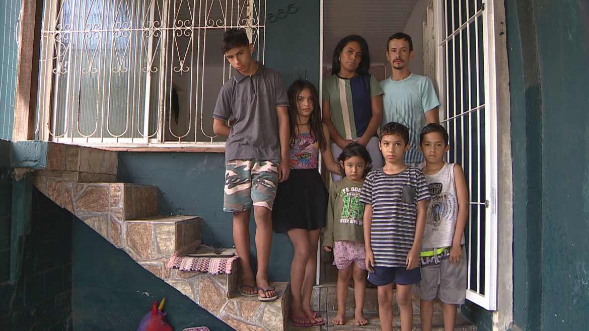 ‘ou-compro-presente-de-natal-para-meus-filhos-ou-comida’:-o-drama-de-quem-vive-em-inseguranca-alimentar-no-rs