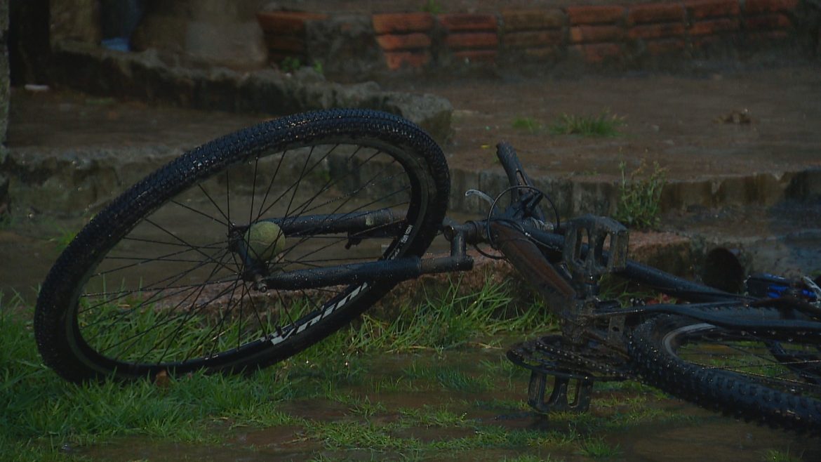 ex-namorado-da-mae-de-adolescente-morto-a-tiros-e-preso-em-porto-alegre;-‘alegou-legitima-defesa’,-diz-delegado