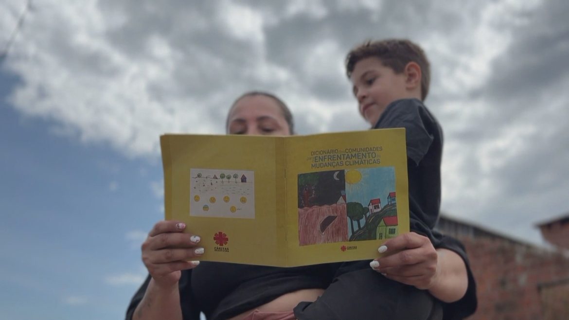 comunidades-atingidas-por-enchentes-no-rs-criam-dicionario-para-ressignificar-palavras-e-enfrentar-mudancas-climaticas