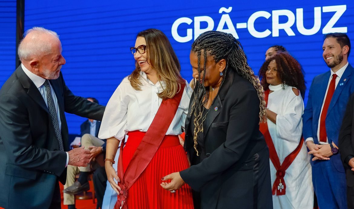 ‘ser-esposa-nao-e-impeditivo’,-‘cabe-ao-presidente-decidir’:-por-que-juiz-negou-anular-ordem-do-merito-cultural-concedida-a-janja