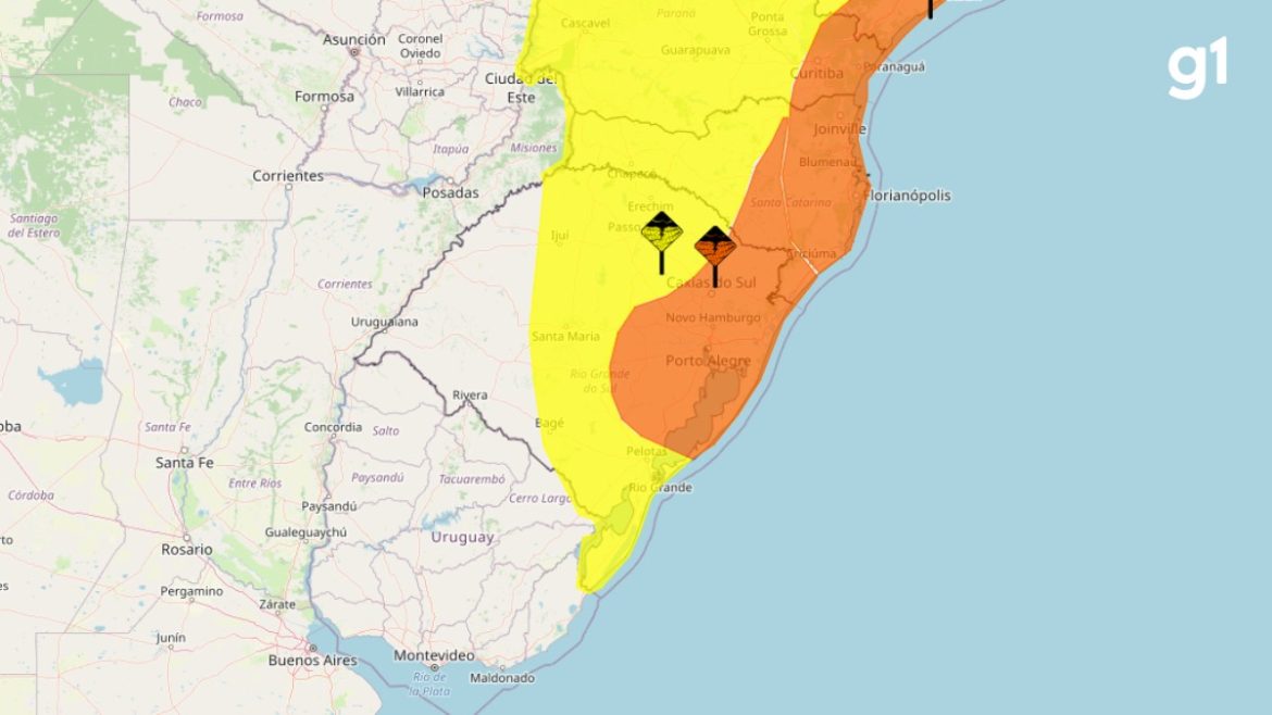 rs-tem-aviso-de-perigo-para-chuvas-intensas-e-ventos-de-ate-100km/h-ate-a-manha-de-segunda-(19)