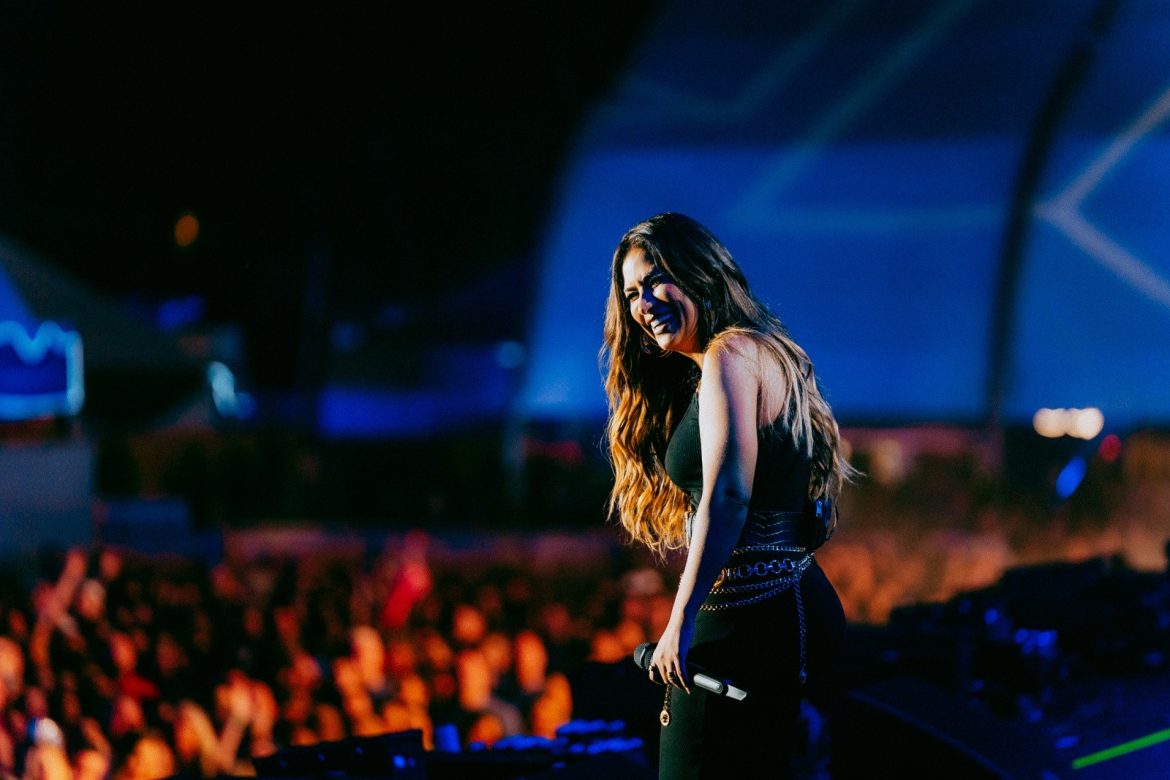 p-do-pecado-e-s-de-sucesso:-simone-mendes-mostra-potencia-do-sertanejo-no-planeta-atlantida