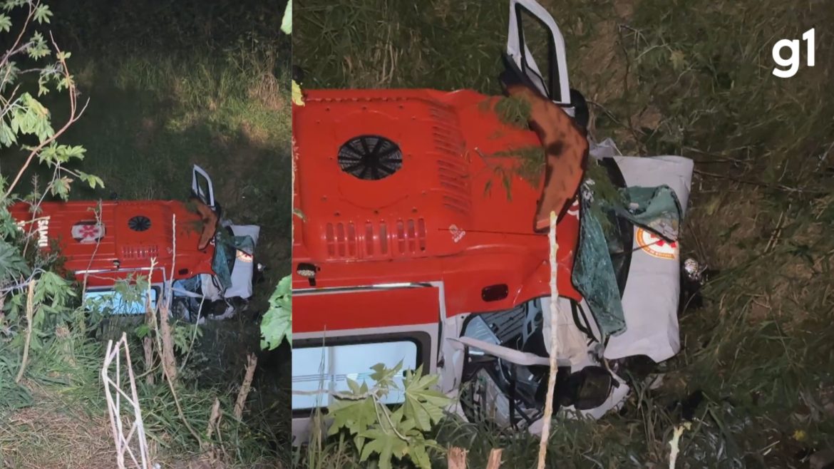 homem-furta-ambulancia,-perde-controle-do-veiculo-durante-fuga,-sofre-acidente-e-fica-ferido-no-rs