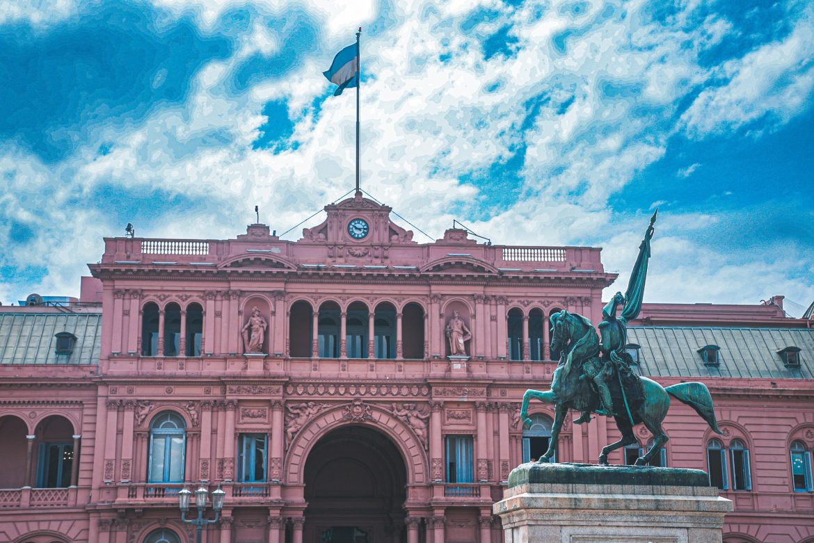 reforma-trabalhista-ameaca-futuro-de-brasileiros-que-moram-na-argentina:-‘faz-repensar-se-nao-e-um-caminho-voltar’