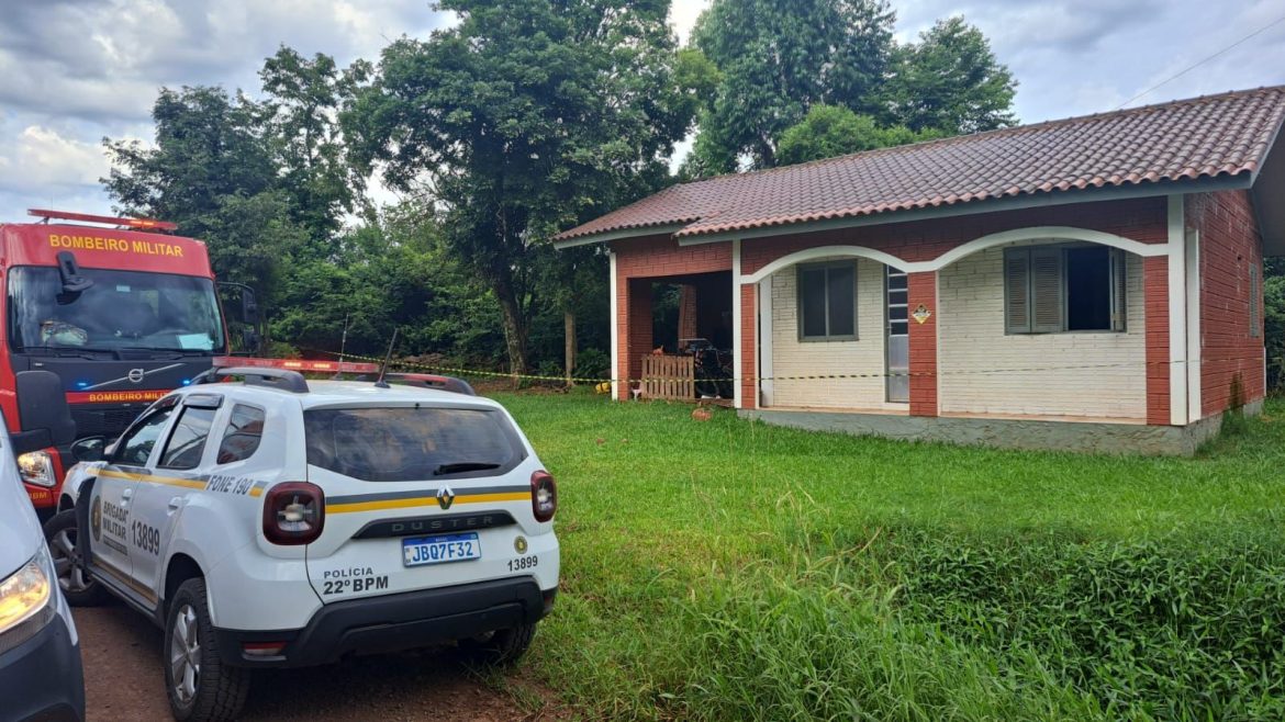 mulher-e-ex-sao-encontrados-mortos-em-casa-no-rs-e-crianca-e-achada-trancada-em-comodo