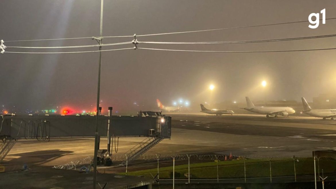 nevoeiro-afeta-operacao-no-aeroporto-salgado-filho,-em-porto-alegre