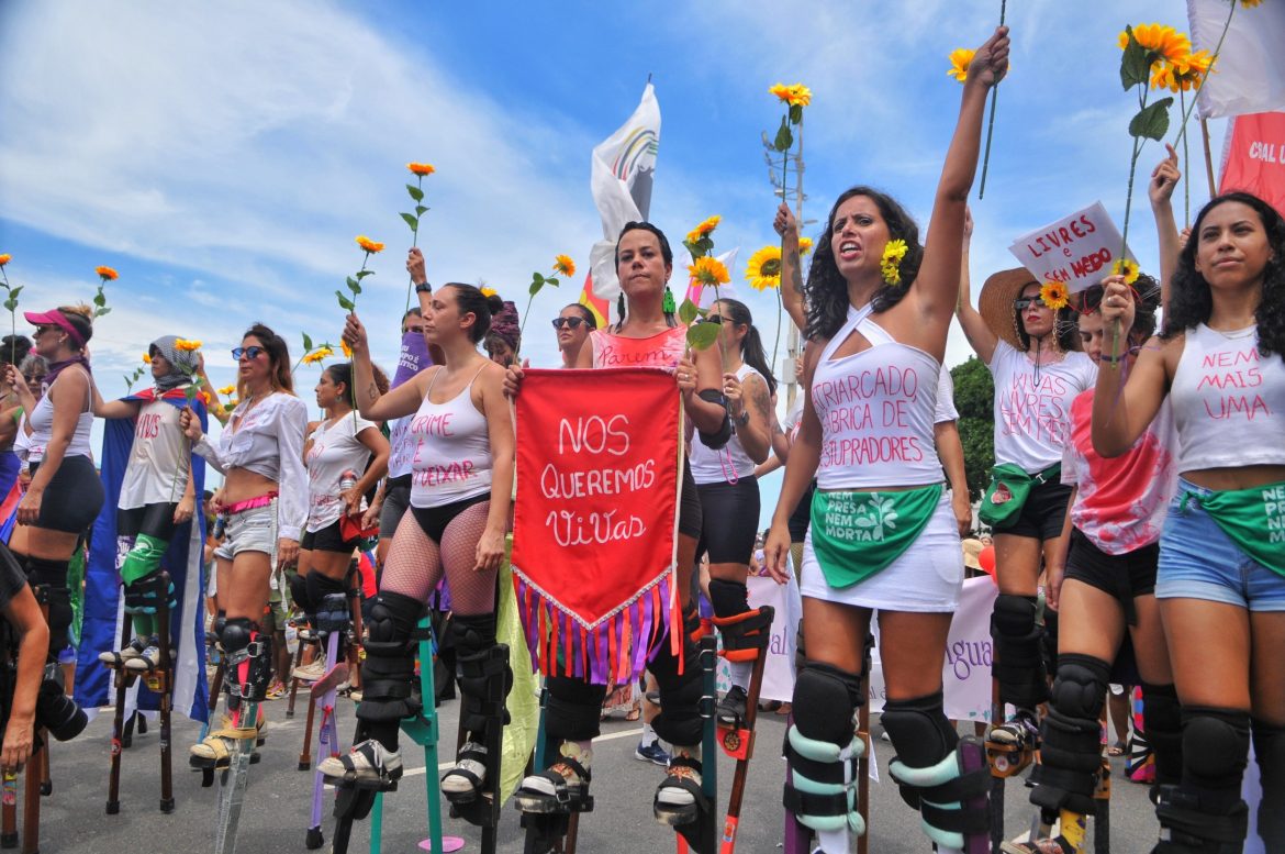 cidades-pelo-brasil-tem-atos-pelo-dia-da-mulher-com-protestos-contra-violencia-de-genero