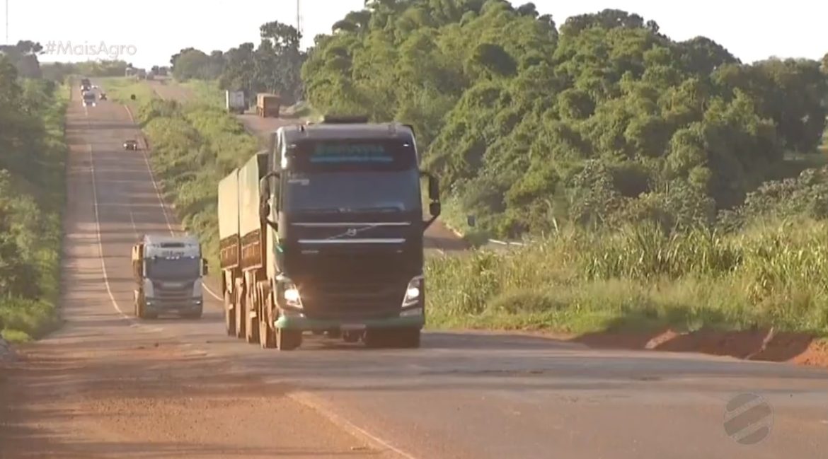 frete-pode-subir-ate-10%-com-alta-no-preco-do-diesel,-estimam-empresas-do-setor-no-rs