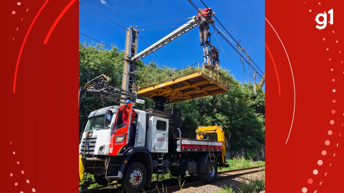 apos-acidente-com-caminhao-que-interrompeu-viagens,-operacao-dos-trens-so-deve-ser-normalizada-na-terca-feira-no-rs