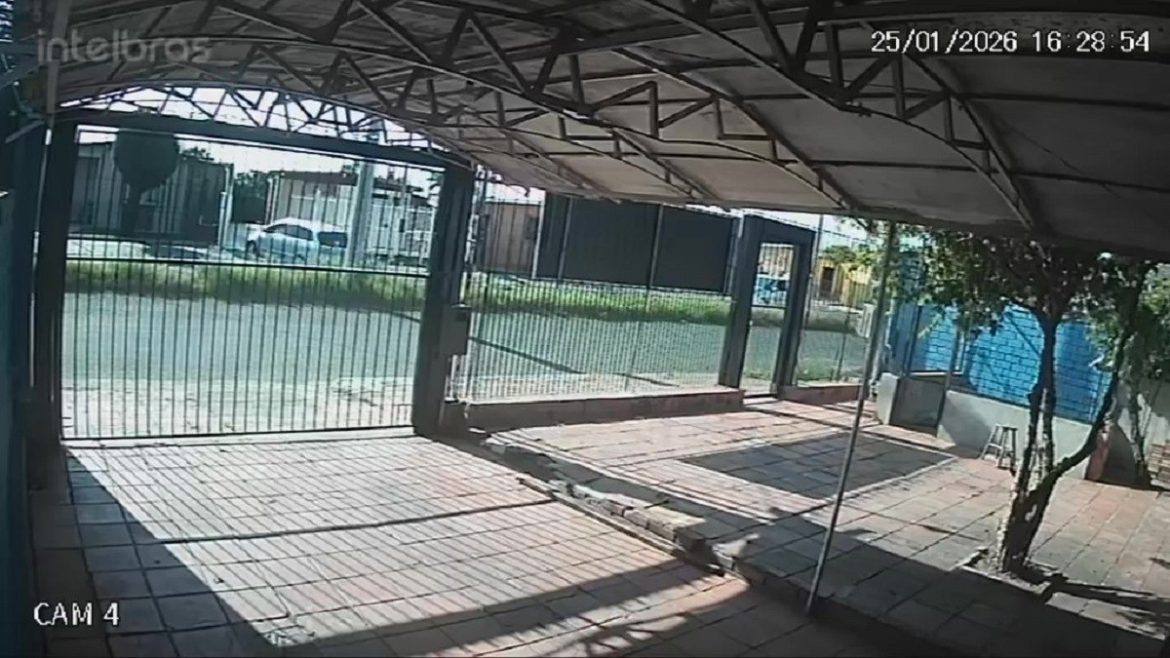 familia-aguiar-desaparecida-ha-80-dias:-video-mostra-pai-entrando-na-casa-de-filha-minutos-antes-de-sumico