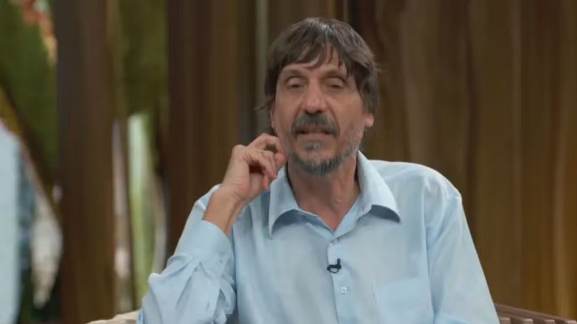 jornalista-eduardo-bueno,-o-peninha,-e-indiciado-apos-dizer-em-video-que-evangelicos-nao-deveriam-ter-direito-a-voto