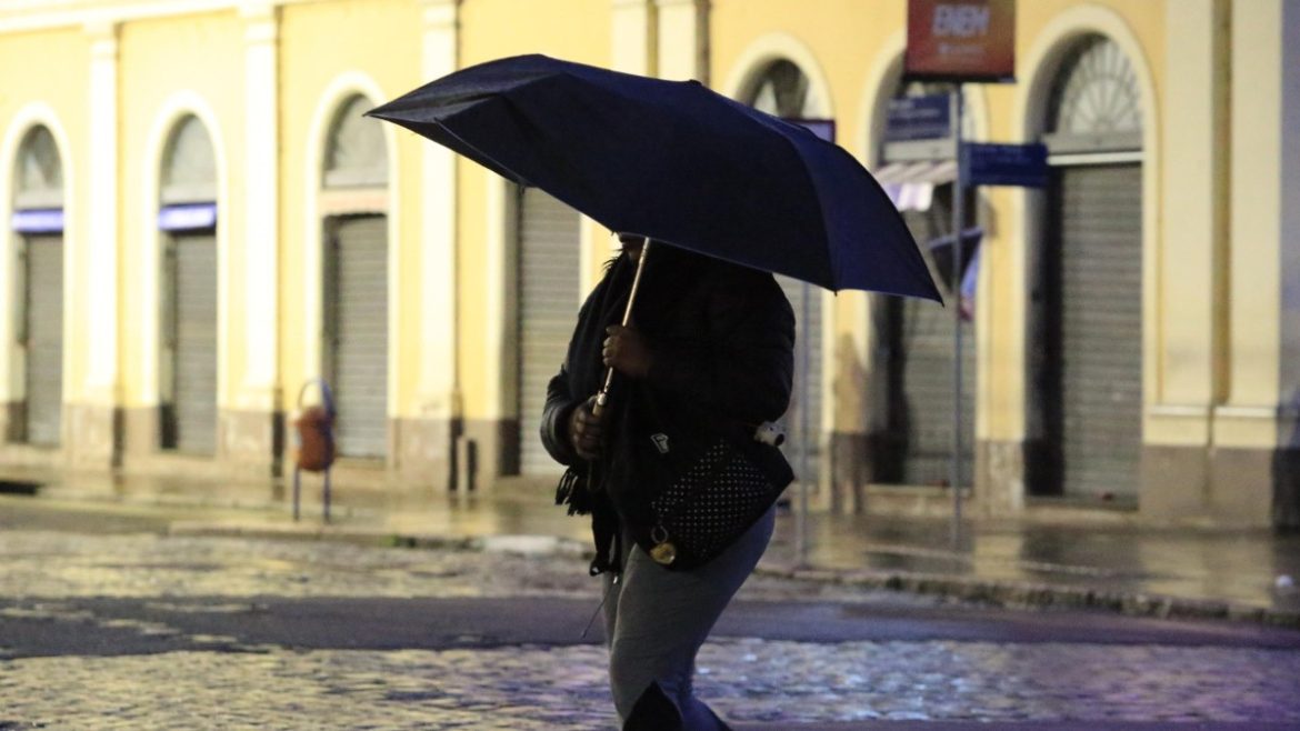 onda-de-frio-chega-ao-rs-na-proxima-semana-e-derruba-temperaturas;-veja-previsao
