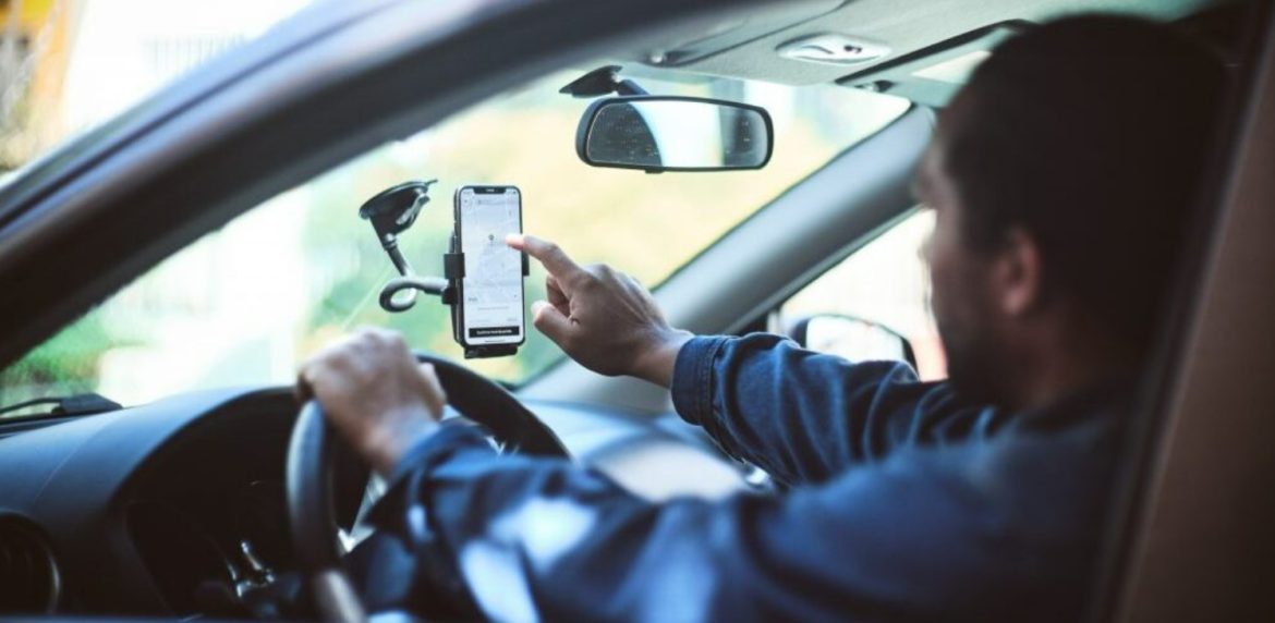 uber-testa-novo-modelo-com-assinatura-para-motoristas-em-cidade-do-rs-e-outros-11-municipios;-entenda-como-funciona