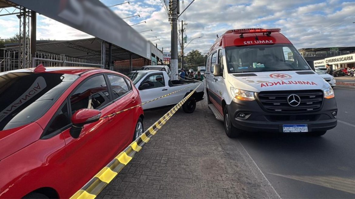 ataque-a-tiros-deixa-tres-mortos-e-um-ferido-em-revenda-de-carros-de-taquara,-no-rs