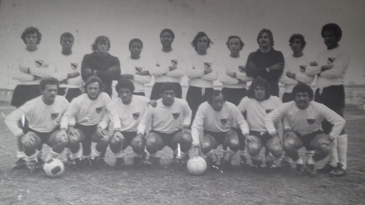 baby-doc,-furacao-e-milicias:-como-era-o-haiti-quando-enfrentou-(e-venceu)-selecao-so-com-jogadores-gauchos-em-1973