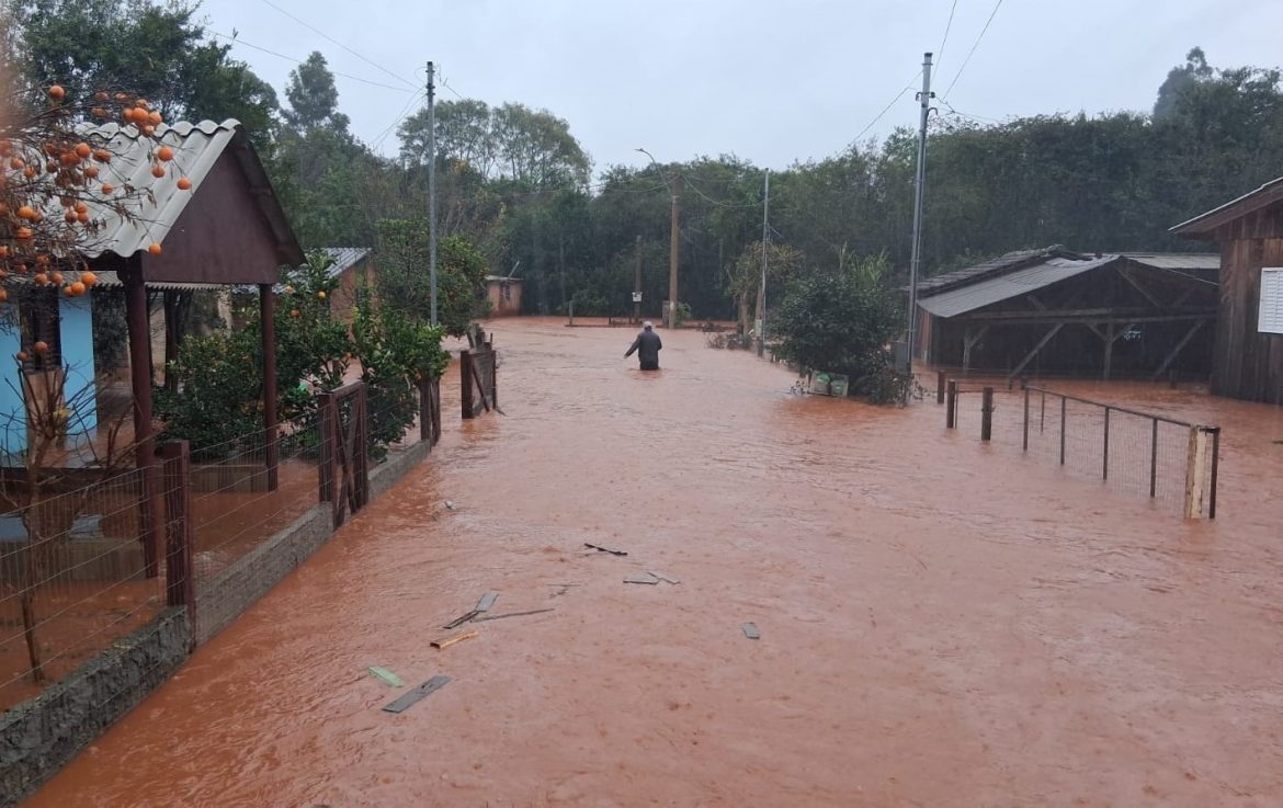 fortes-chuvas-que-atingiram-rs-ja-sao-os-primeiros-efeitos-do-el-nino,-afirmam-meteorologistas