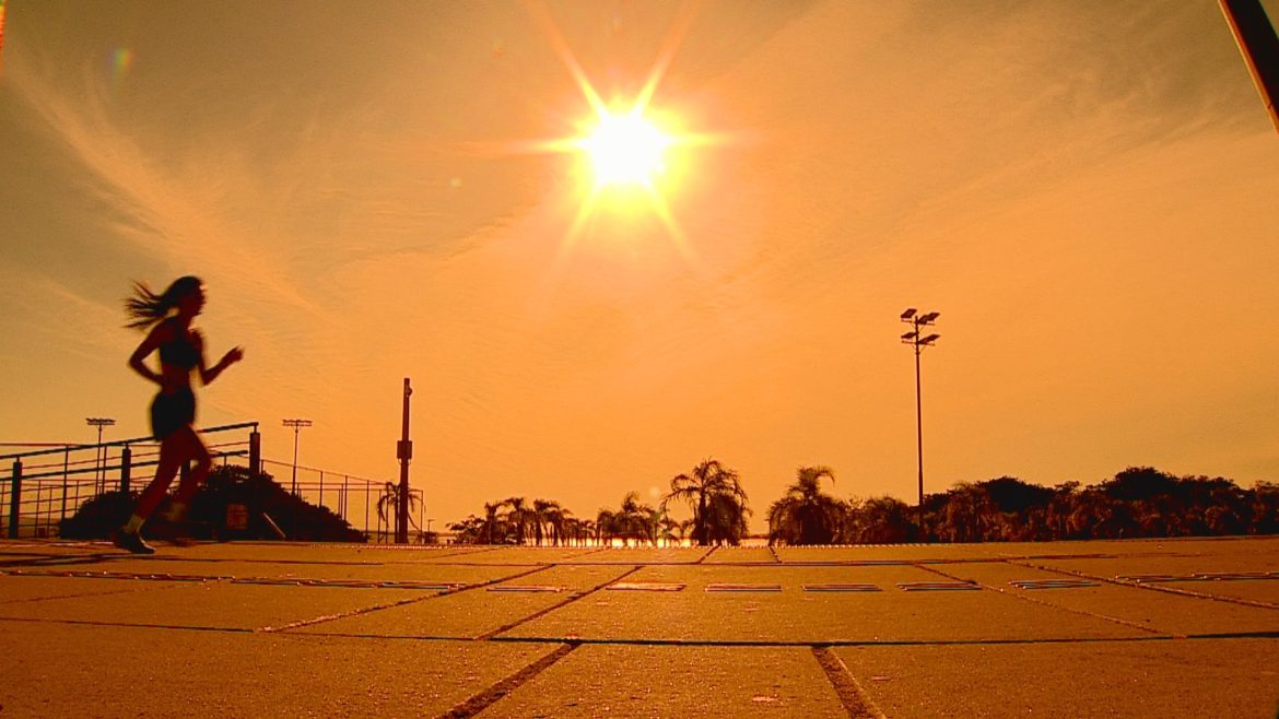 semana-deve-comecar-com-frio-de-0c-com-chance-de-geada-e-terminar-com-calor-de-31c-no-rs;-veja-previsao