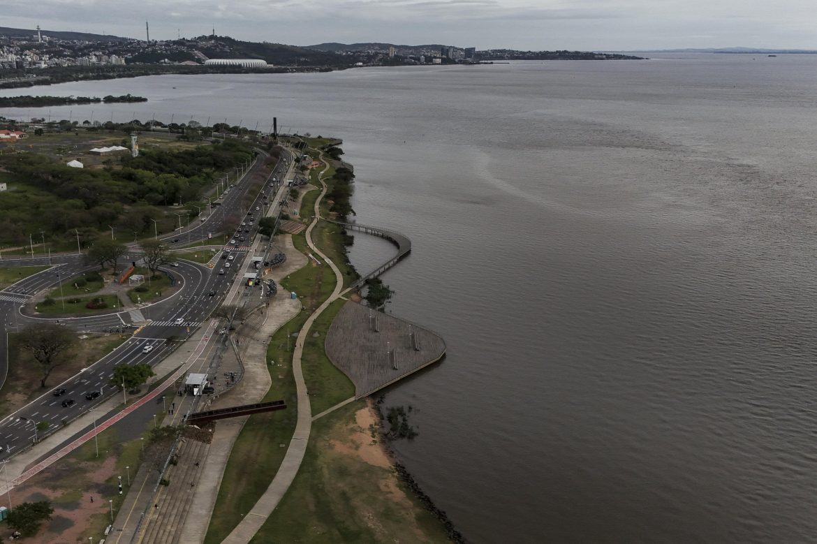 defesa-civil-de-porto-alegre-emite-aviso-para-risco-de-elevacao-do-nivel-do-guaiba